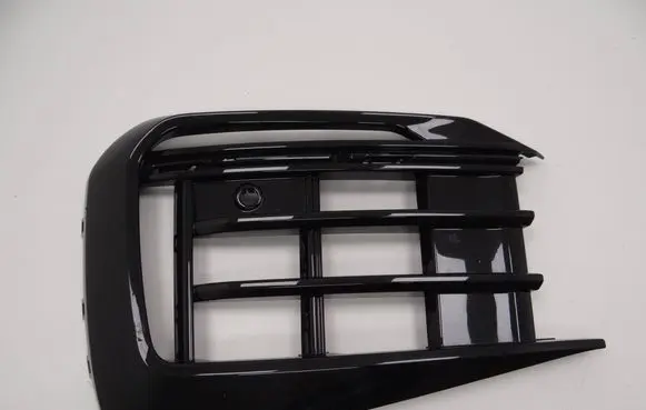 Volkswagen Touareg III Front bumper lower grill 760853665J