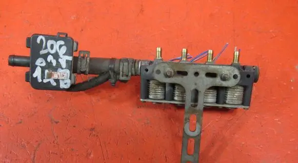 Peugeot 206 LP gas injector 67R017064