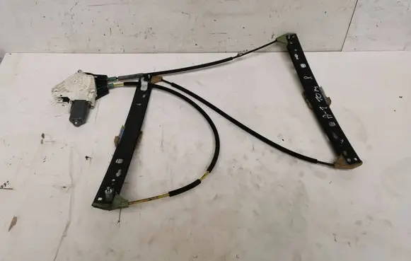 Audi A1 Front door window regulator with motor 8K0959802C 10440250385 A62113110