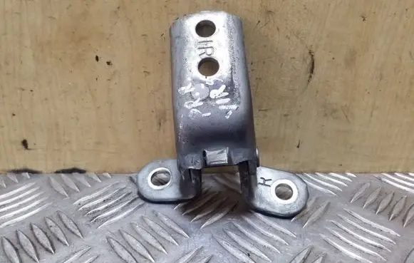 Toyota Corolla E120 E130 Front door upper hinge 51594A2