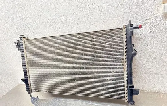 Opel Insignia A Coolant radiator 13241724 S8113001