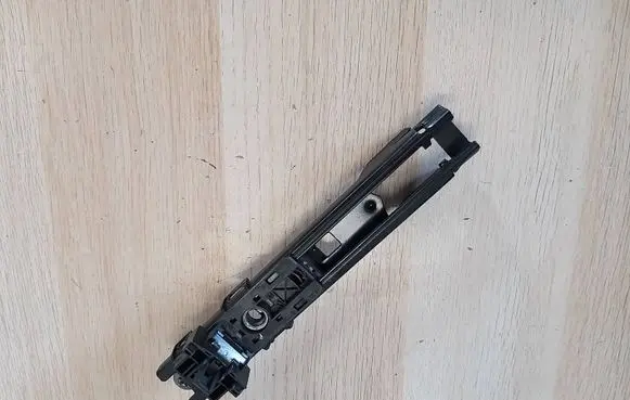 Mercedes-Benz GLA W156 X156 Seat belt height adjuster A0008600388