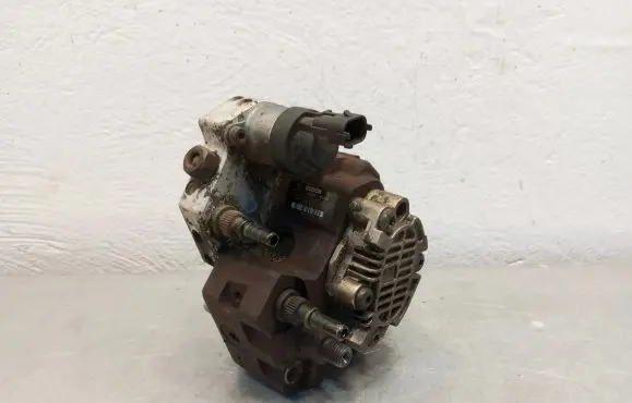 Renault Scenic II - Grand scenic II Fuel injection high pressure pump 8200456693 0445010075
