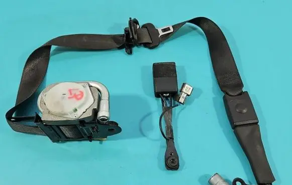 Opel Insignia A Front seatbelt 3063932AA IMPRK1550886