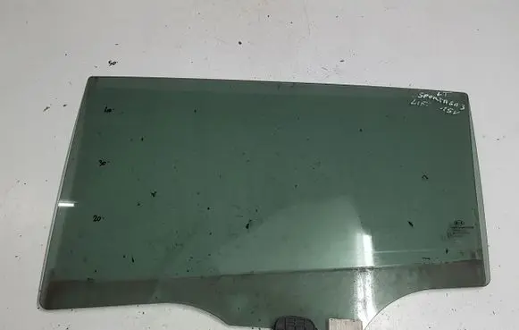 KIA Sportage Rear door window glass