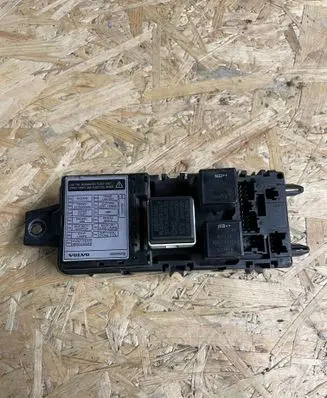 Volvo S40, V40 Fuse box set 30889989