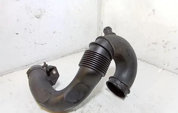 Jaguar XF X250 Intercooler hose/pipe 9X239690AE AW939690AD