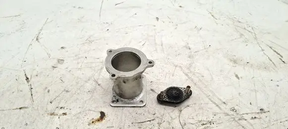 BMW 5 E60 E61 EGR valve 11718479608 8479608
