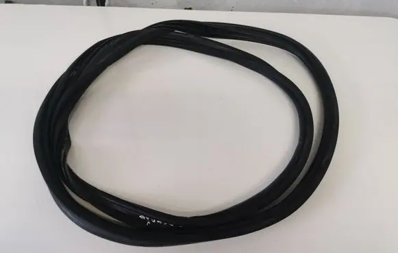 Volvo XC60 Trunk rubber seal (body) 31424369