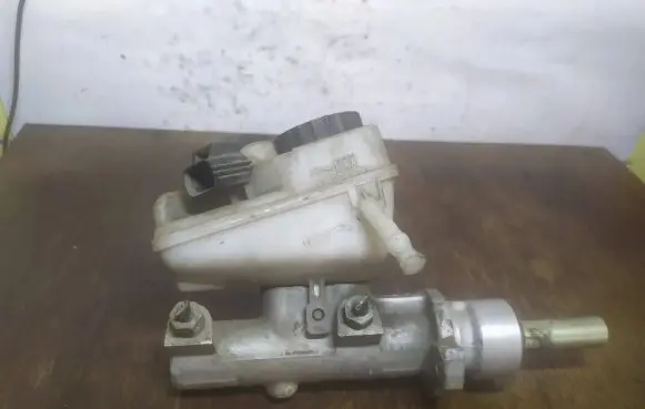 Ford Mondeo Mk III Master brake cylinder 22407779