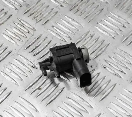 Audi A4 S4 B8 8K Turbo solenoid valve 1K0906283A