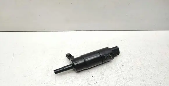 BMW X5 E70 Headlight washer pump 8377430