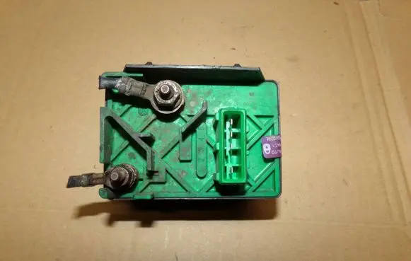 Peugeot 206 Glow plug pre-heat relay 9639912580