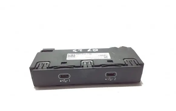 USB socket connector