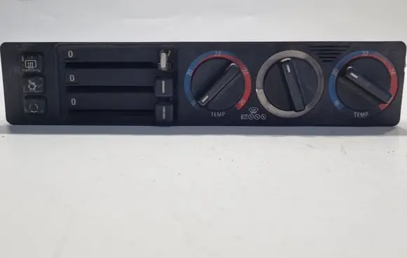 BMW 5 E34 Climate control unit E346411 8351114 968190