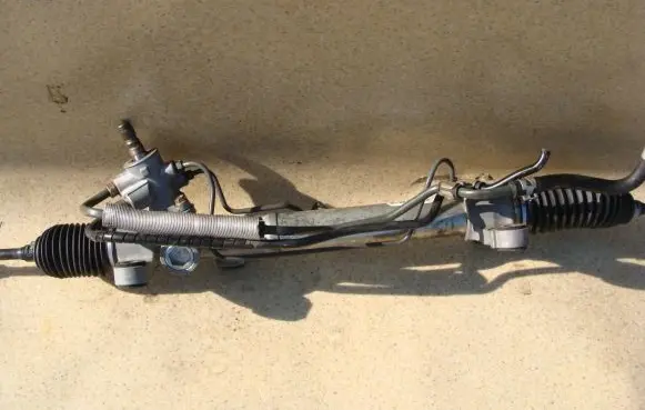 Toyota Corolla Verso E121 Steering rack