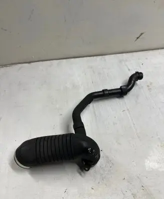 Audi A4 S4 B5 8D Air intake hose/pipe 8D0129615D
