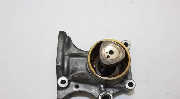 BMW 1 F20 F21 Fuel injection high pressure pump 7628021