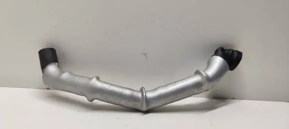 Engine coolant pipe/hose