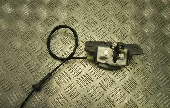 Loading door lock