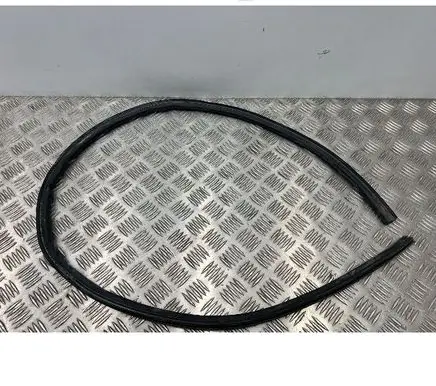 BMW 3 G20 G21 Engine compartment rubber 7419379