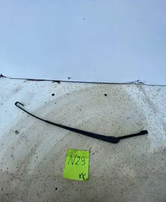 Audi A6 S6 C5 4B Front wiper blade arm 182967