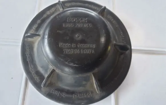 Ford Galaxy Headlight/headlamp dust cover 1305219065 7M0941607A