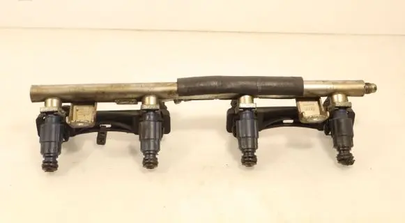 Audi A4 S4 B7 8E 8H Fuel main line pipe 06B133317AF