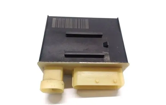 Peugeot 308 Glow plug pre-heat relay 9662570880