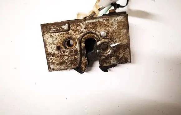 Audi 80 90 S2 B4 Front door lock 893837015c 83542-sea