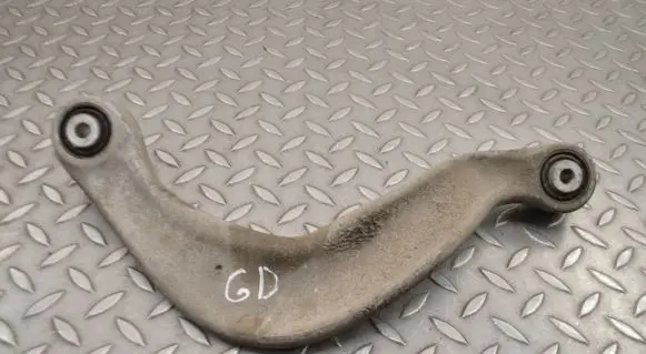 Rear upper control arm/wishbone