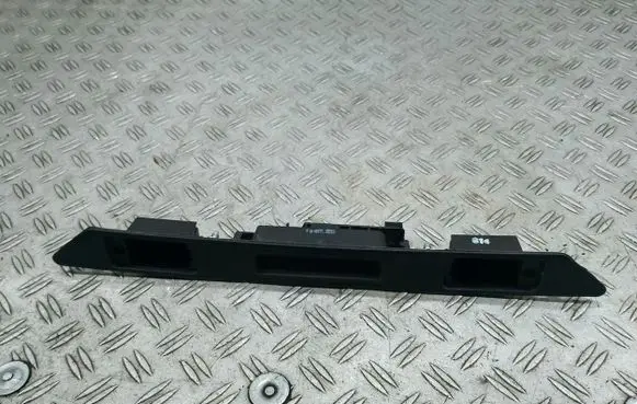 Audi Q7 4L Tailgate/trunk/boot open switch 8P4827574