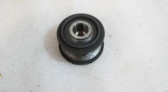 Mercedes-Benz C W203 Alternator pulley A6111550415