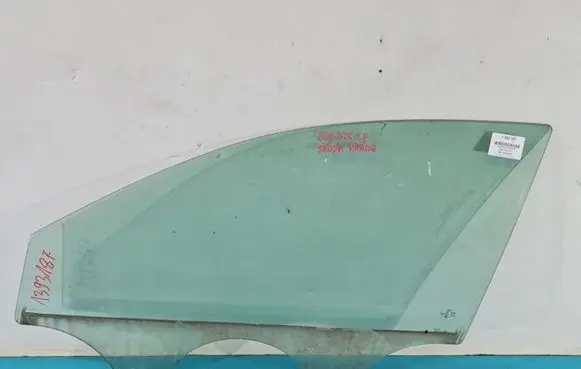 Skoda Karoq Front door window glass four-door IMPRK1393187