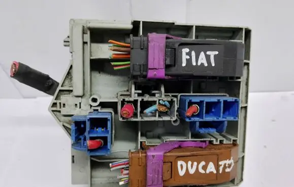 Fiat Bravo Fuse module A22311909