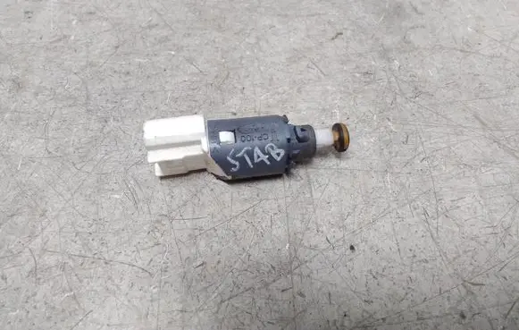 Renault Scenic II - Grand scenic II Brake pedal sensor switch