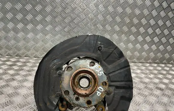 BMW X3 F25 Front wheel hub spindle knuckle 6787514