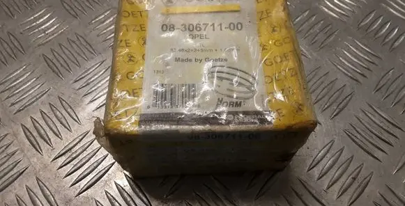 Opel Astra G Piston ring 0830671100