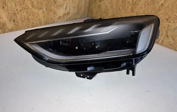 Audi A4 S4 B9 8W Headlight/headlamp 8W0941035E KTT22T0