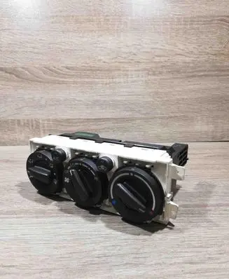 Toyota Avensis T250 Climate control unit 5590005120 MB1465700754