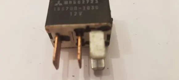Mitsubishi Pajero Other relay 1567002030 MR502723