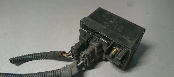 Fiat Stilo Glow plug pre-heat relay 51299012 46807091