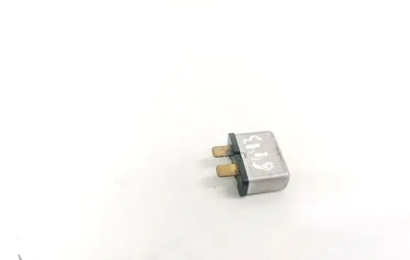 Audi 100 S4 C4 Fuse 443937105C