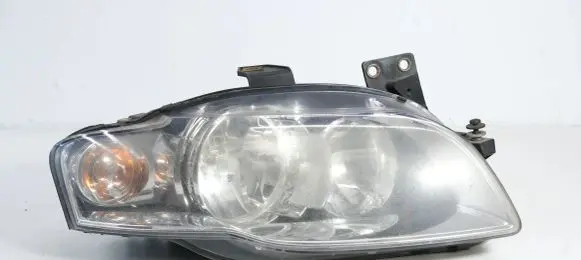 Audi A4 S4 B7 8E 8H Headlight/headlamp 8E0941004BK
