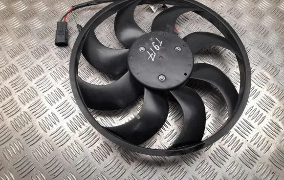 Renault Zoe Radiator cooling fan shroud 5000976