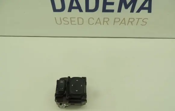 Toyota Avensis T270 Wing mirror switch