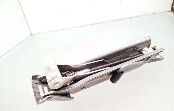 Audi A6 S6 C6 4F Lift Jack 4F0011031
