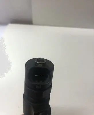 Opel Zafira B Fuel injector 0445110165