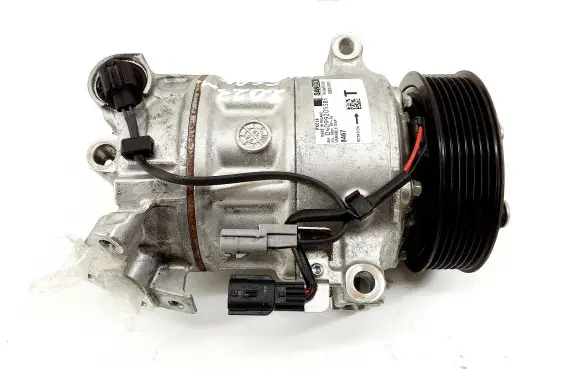 Nissan Juke II F16 Air conditioning (A/C) compressor (pump) 926006UB1A 040992053B5