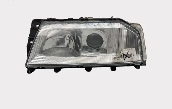 Alfa Romeo 164 Headlight/headlamp 60568615 0301086005